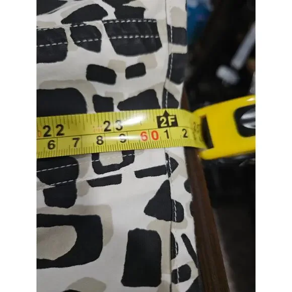 Chico's Animal Print Jacket Size 1 Neutral Black Tan White Size M 8-10 - Picture 15 of 16